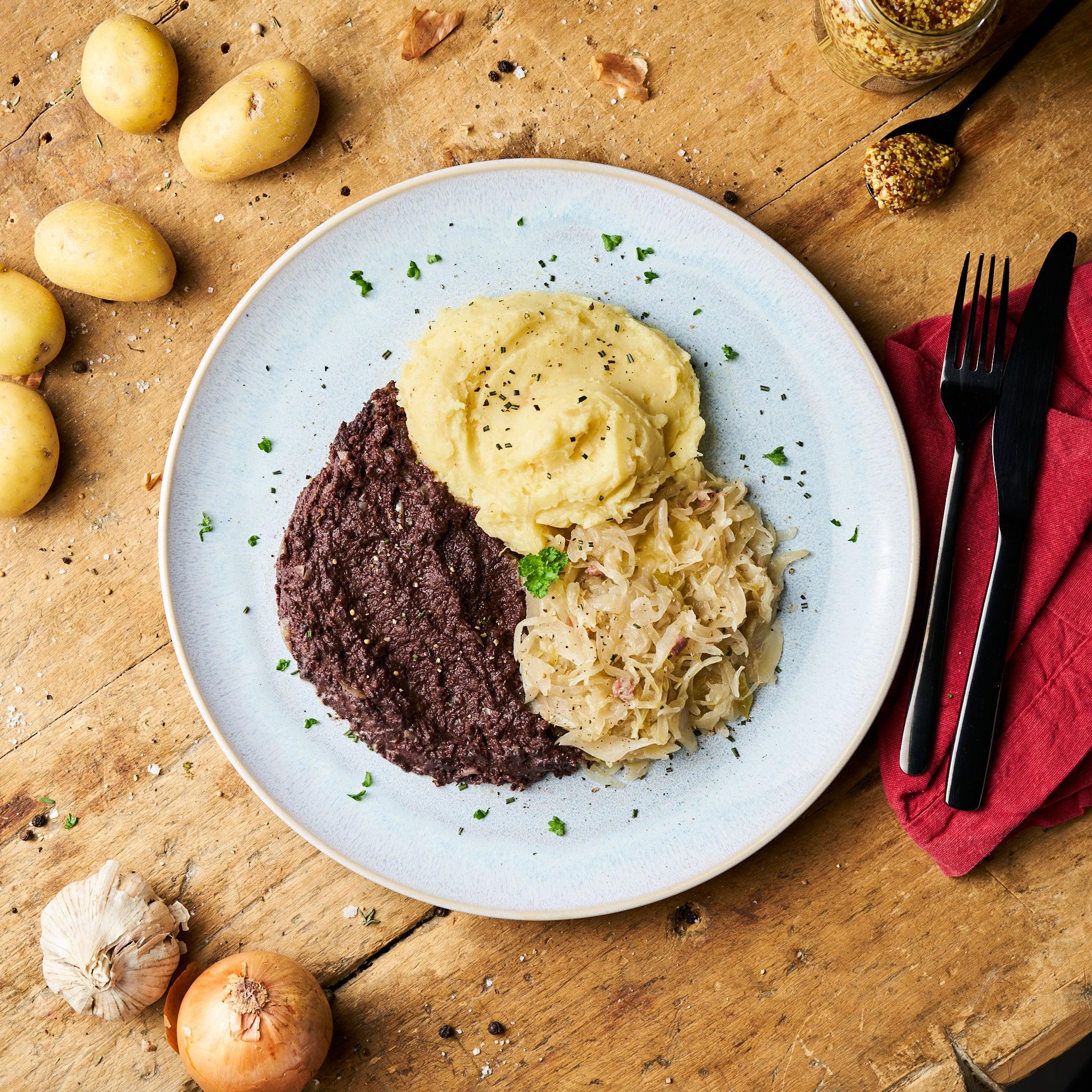 Blutwurst mit Sauerkraut und Kartoffelstampf - freshfoodz